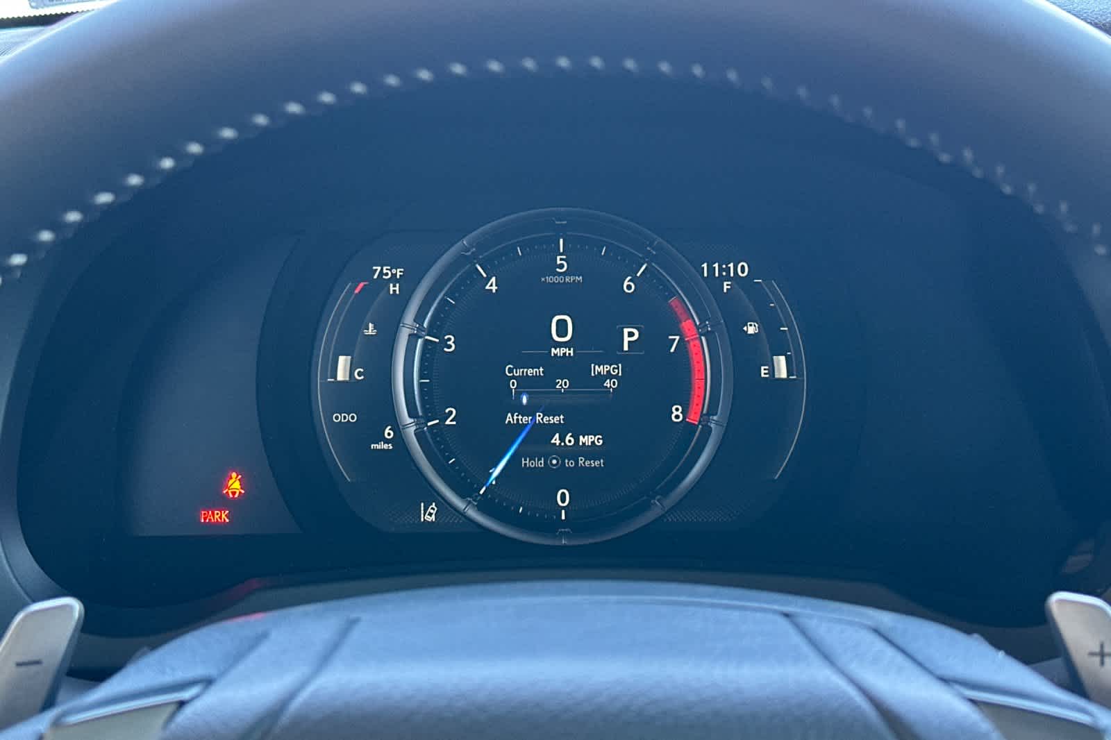 2025 Lexus IS 350 28