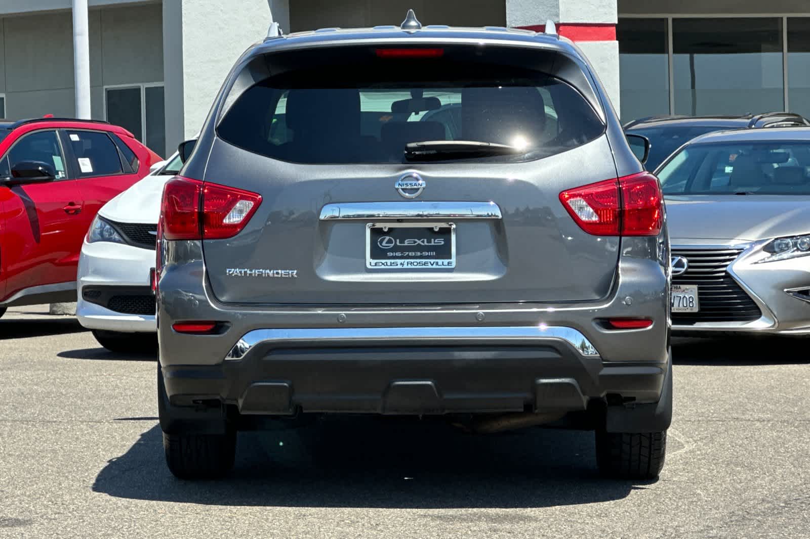 Thumbnail: 2020 Nissan Pathfinder - 8