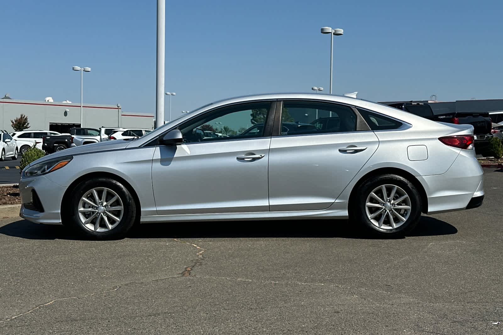 Thumbnail: 2018 Hyundai Sonata - 9