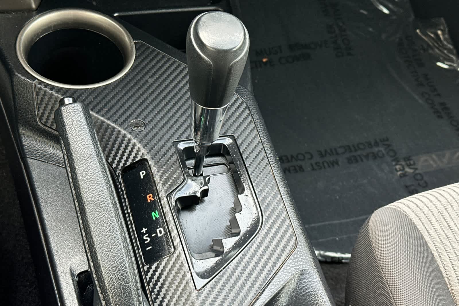 Thumbnail: 2015 Toyota RAV4 - 22