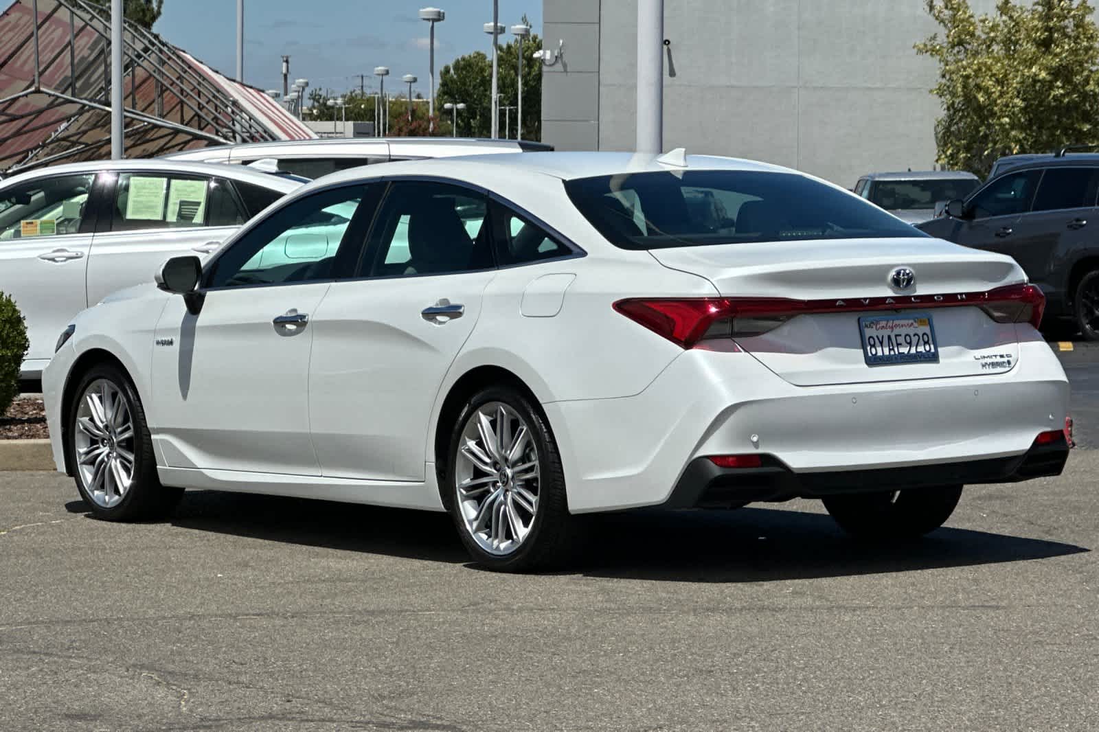 Thumbnail: 2021 Toyota Avalon - 7