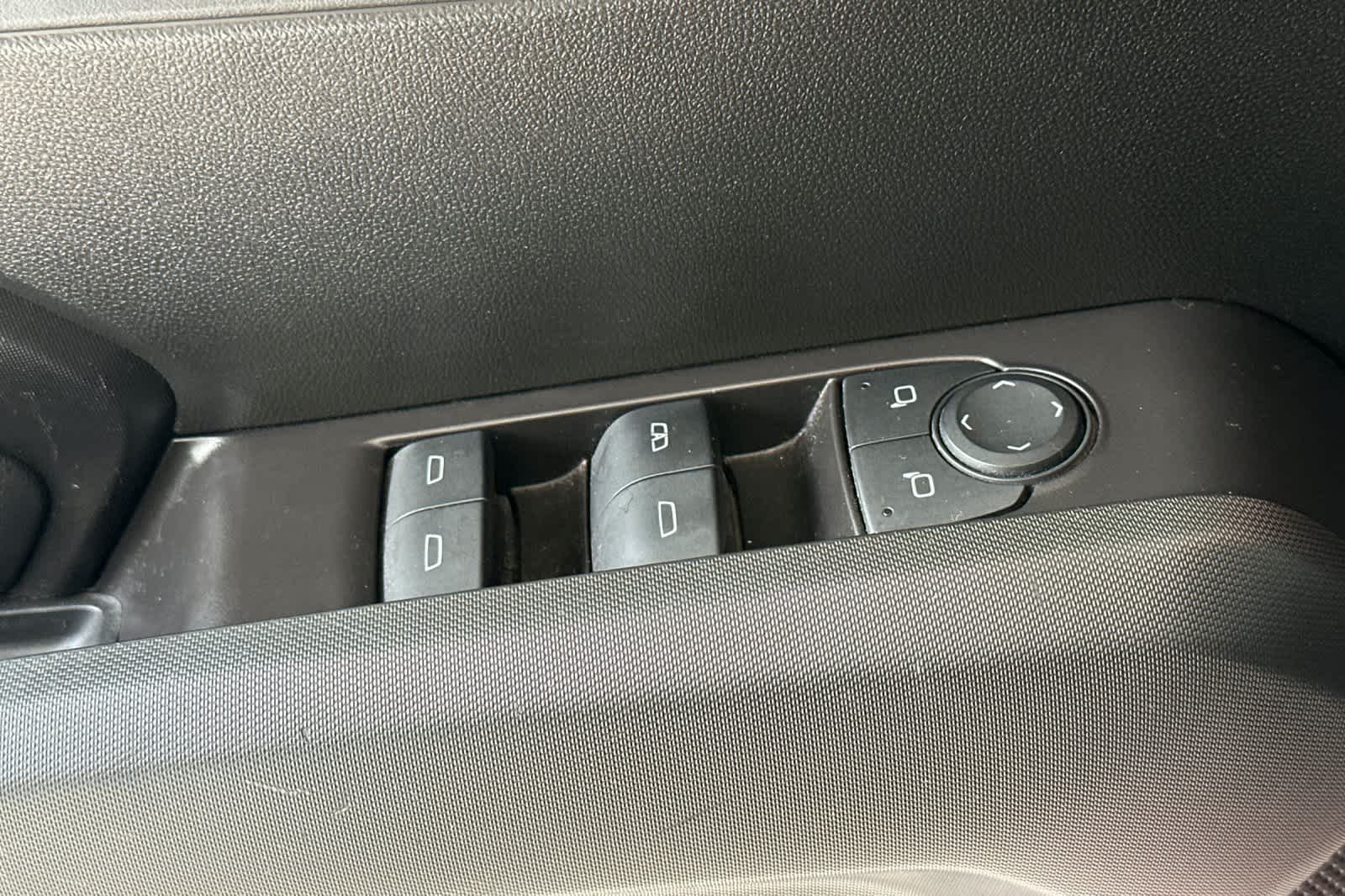 Thumbnail: 2024 GMC Canyon - 13