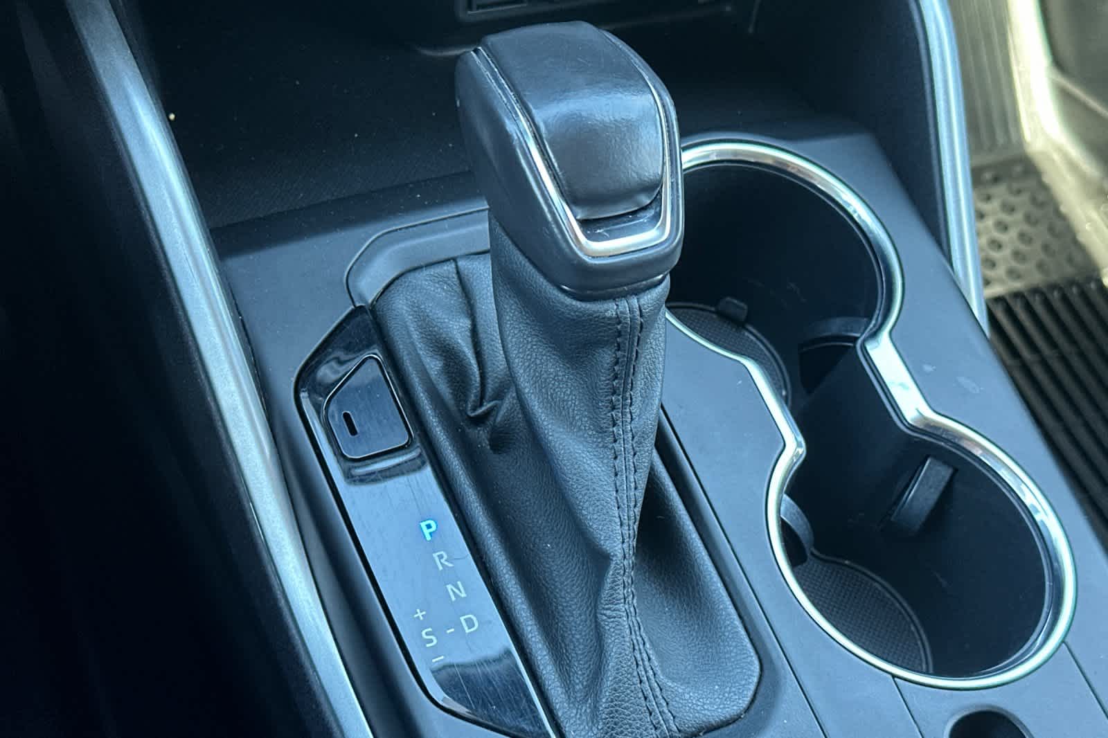 Thumbnail: 2021 Toyota Highlander - 23