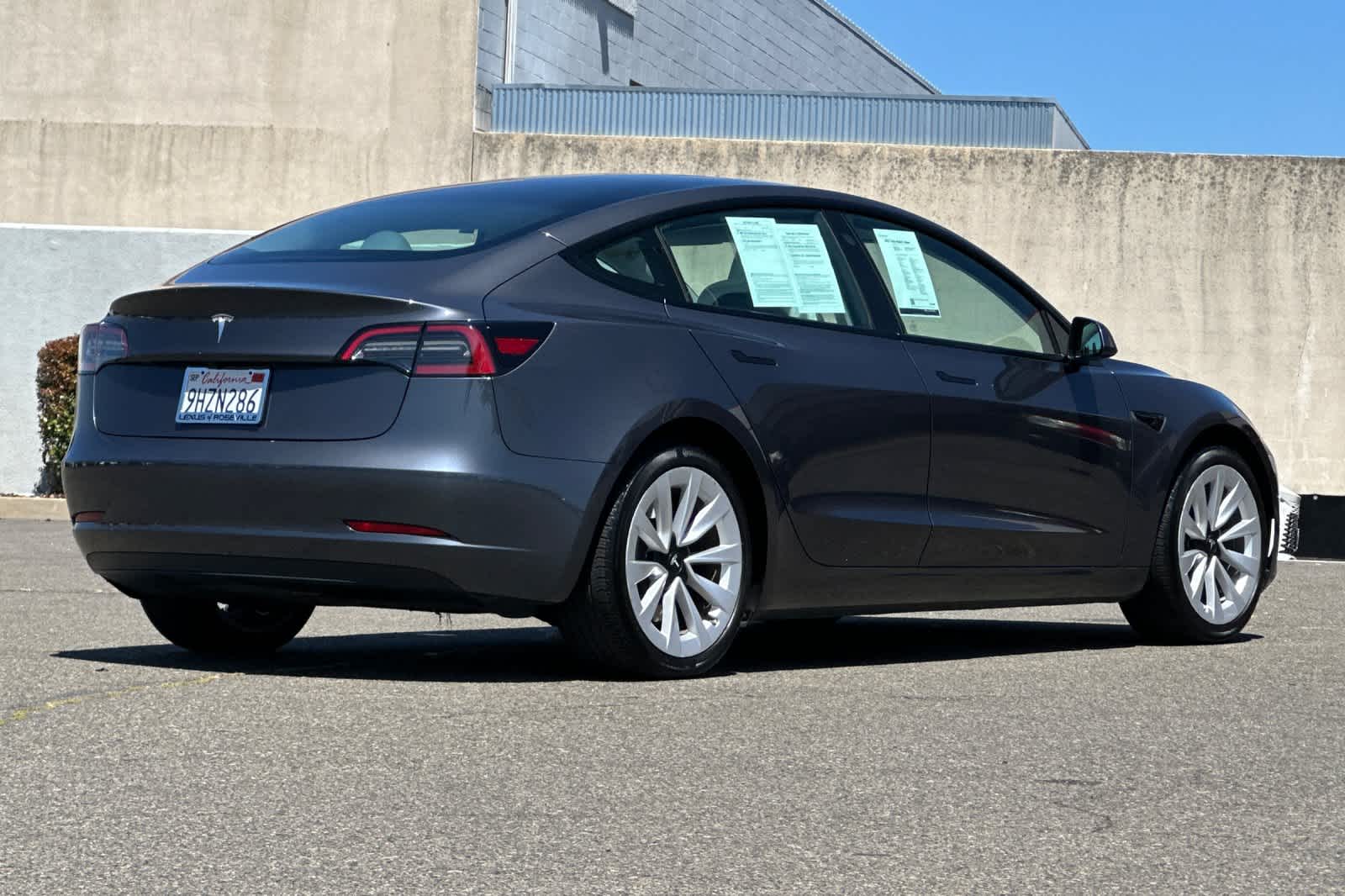 Thumbnail: 2023 Tesla Model 3 - 2