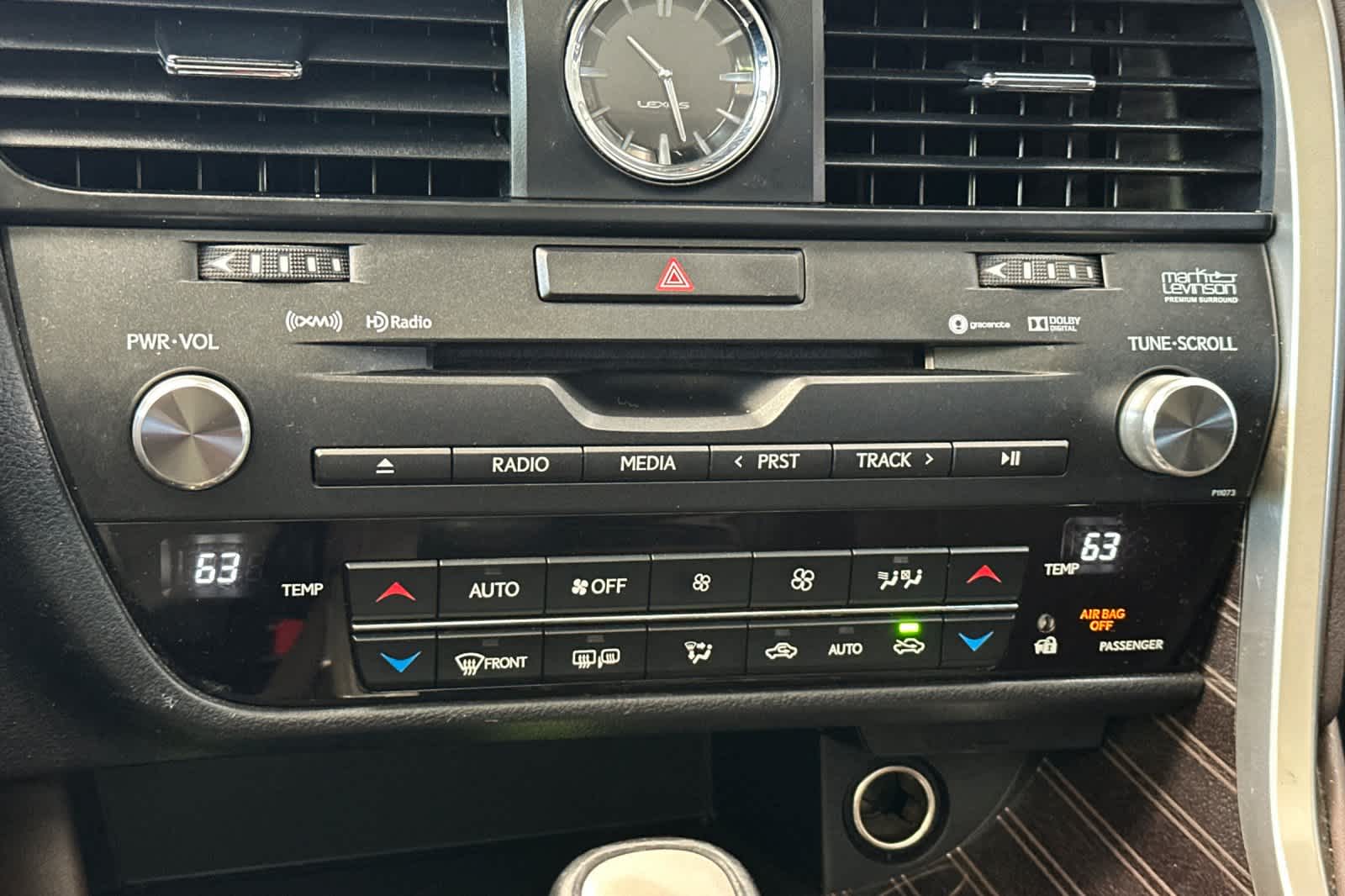 Thumbnail: 2016 Lexus RX - 23