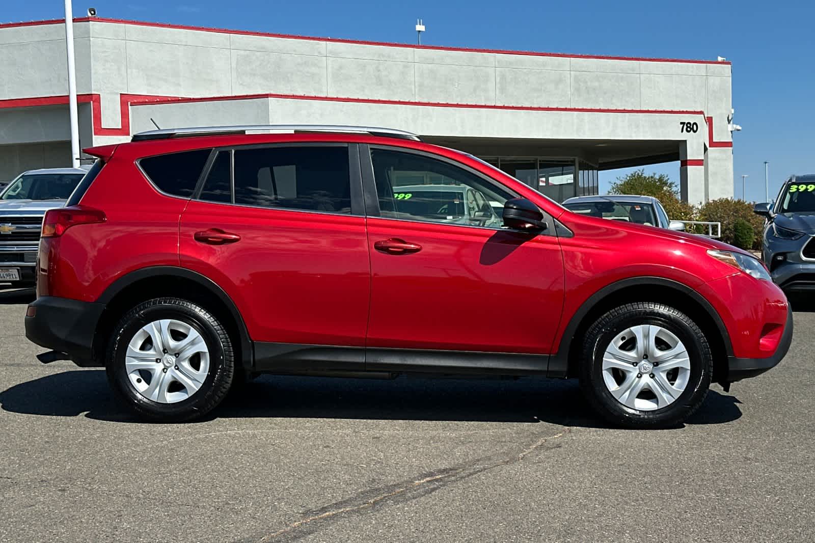 Thumbnail: 2015 Toyota RAV4 - 6