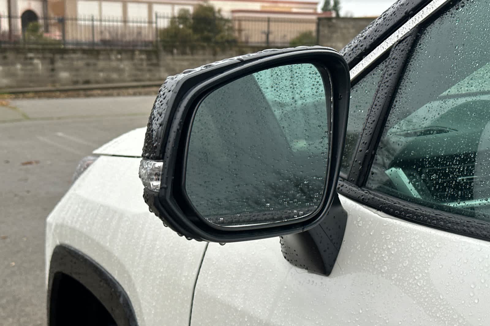 Thumbnail: 2022 Toyota RAV4 - 20