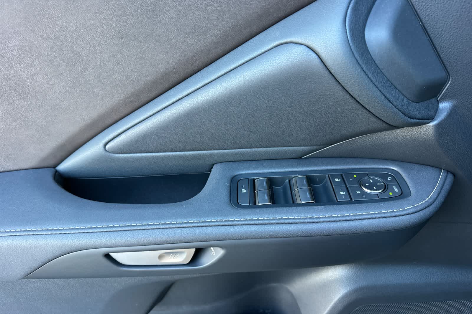 Thumbnail: 2026 Lexus TX - 12