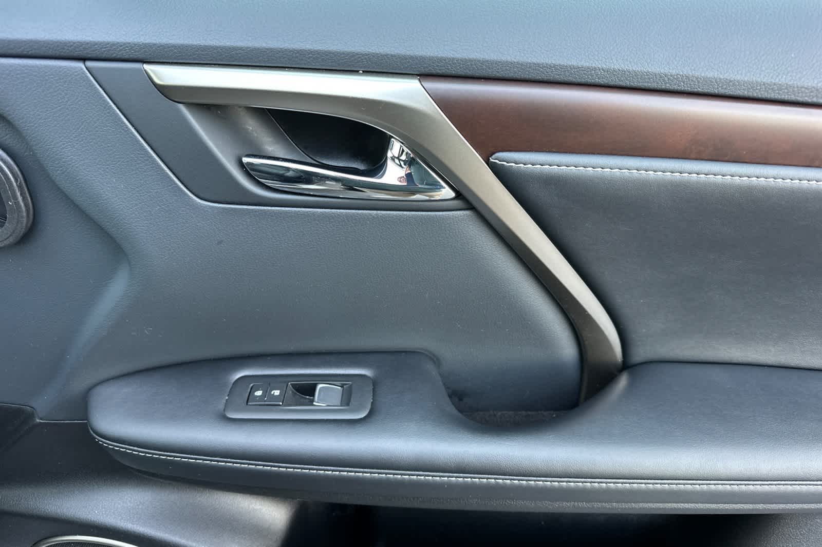 Thumbnail: 2022 Lexus RX - 19