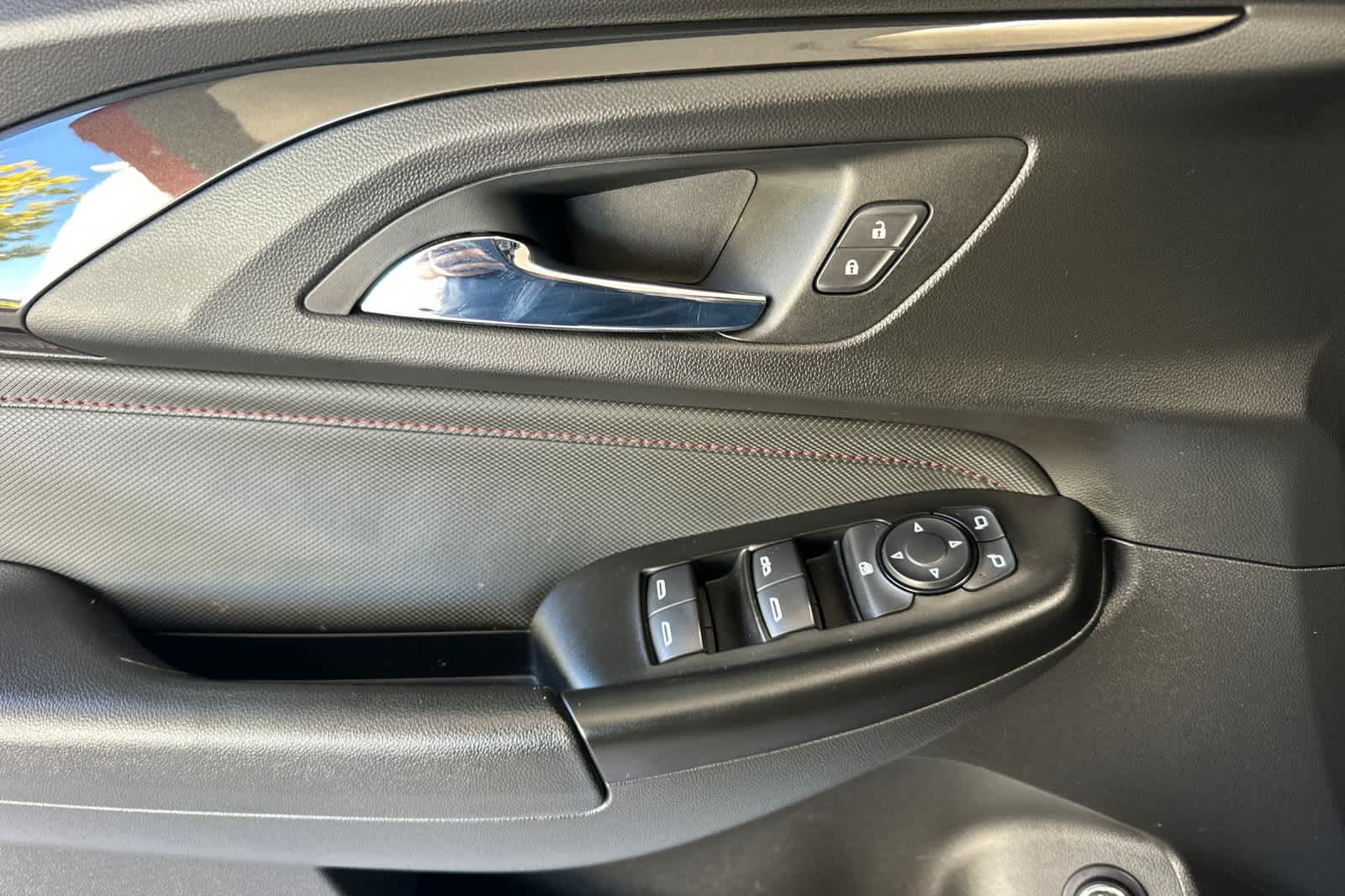 Thumbnail: 2021 Chevrolet TrailBlazer - 12