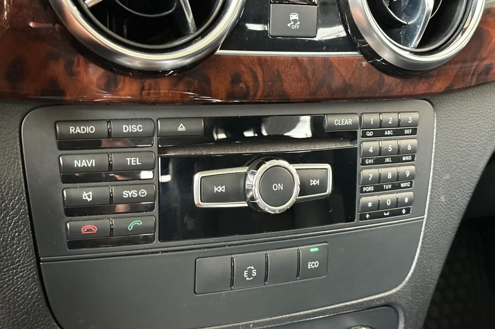 Thumbnail: 2013 Mercedes-Benz GLK - 21