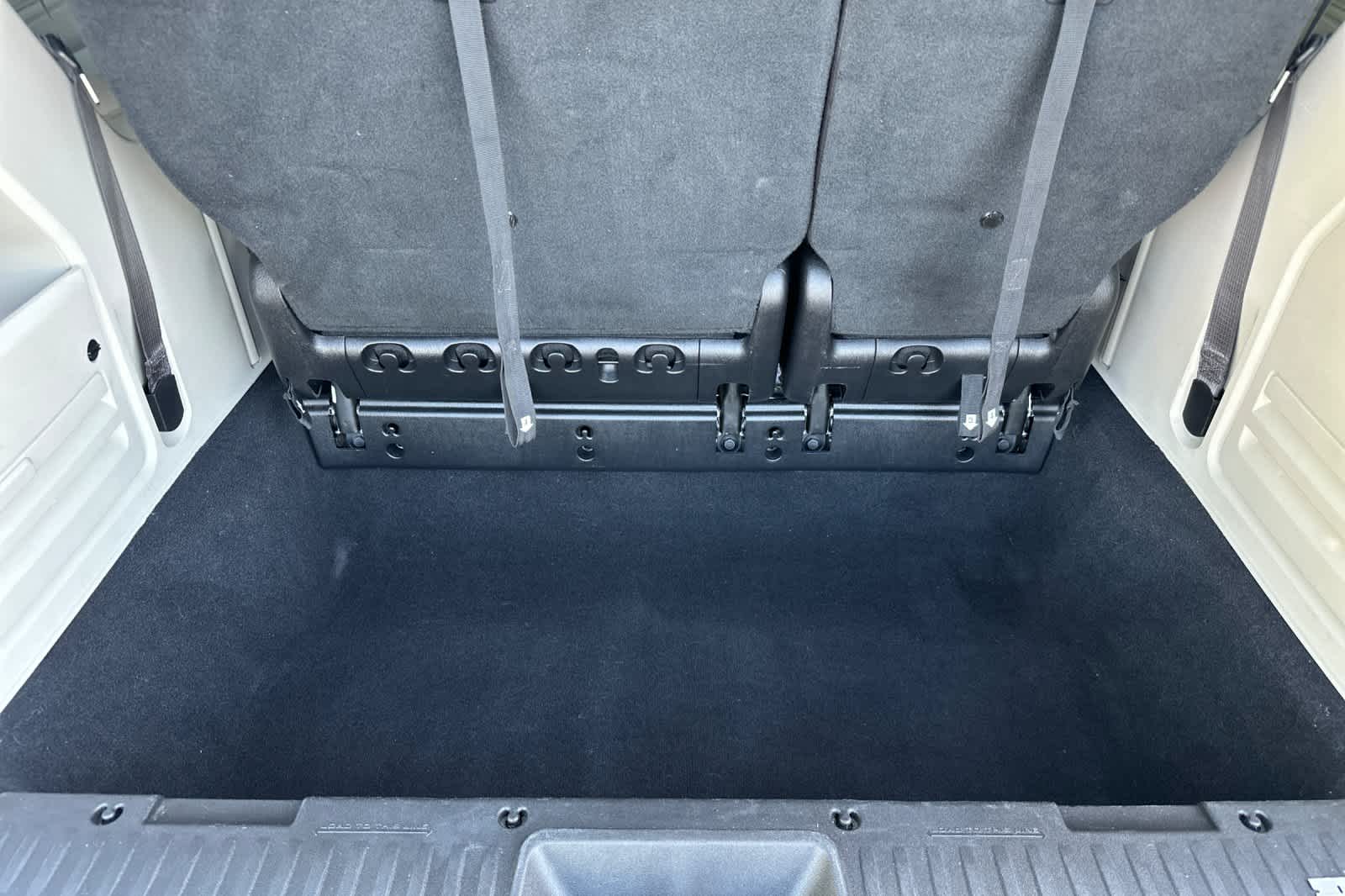 Thumbnail: 2019 Dodge Grand Caravan - 16