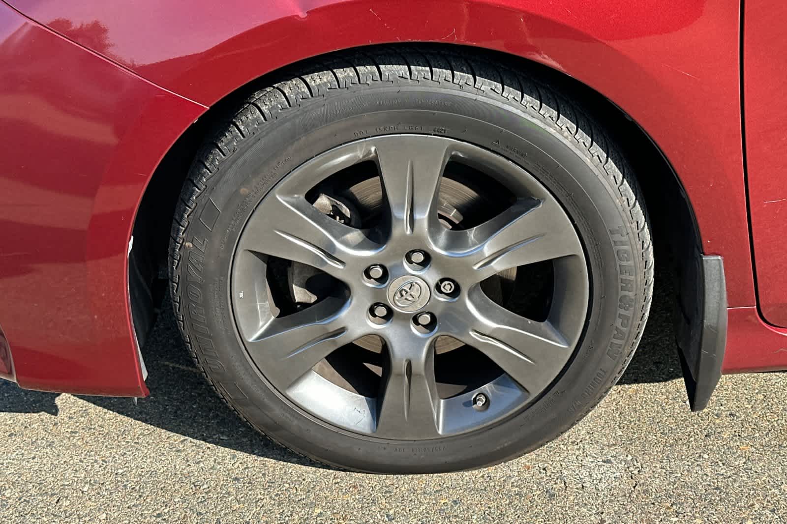 Thumbnail: 2016 Toyota Sienna - 21