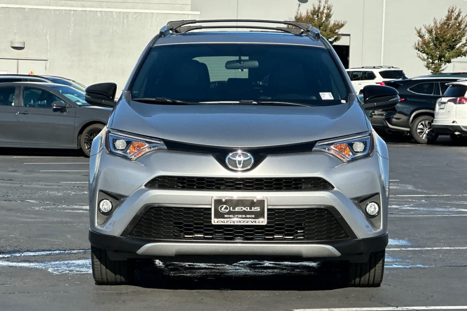 Thumbnail: 2016 Toyota RAV4 - 10