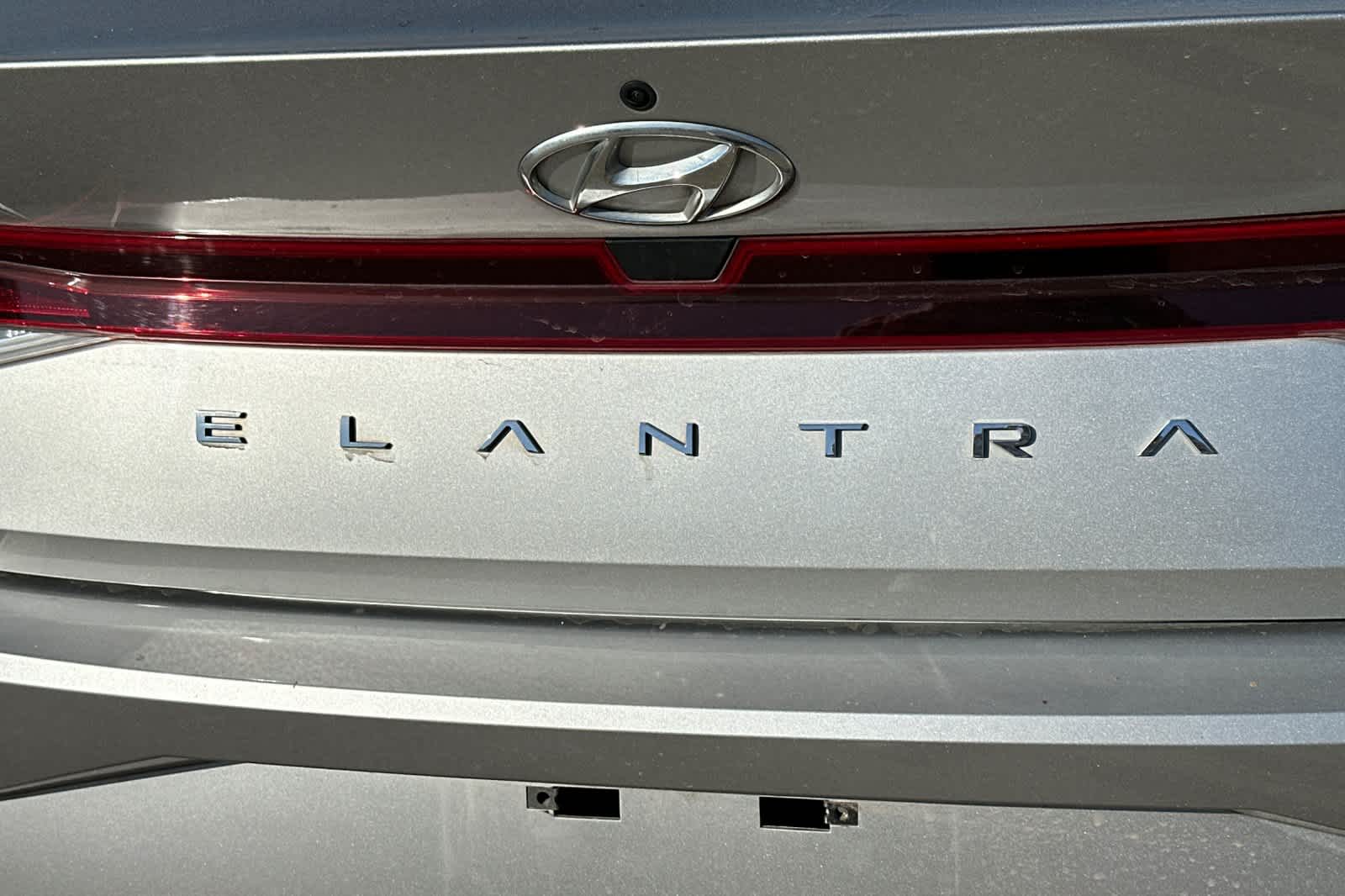 Thumbnail: 2021 Hyundai Elantra - 6