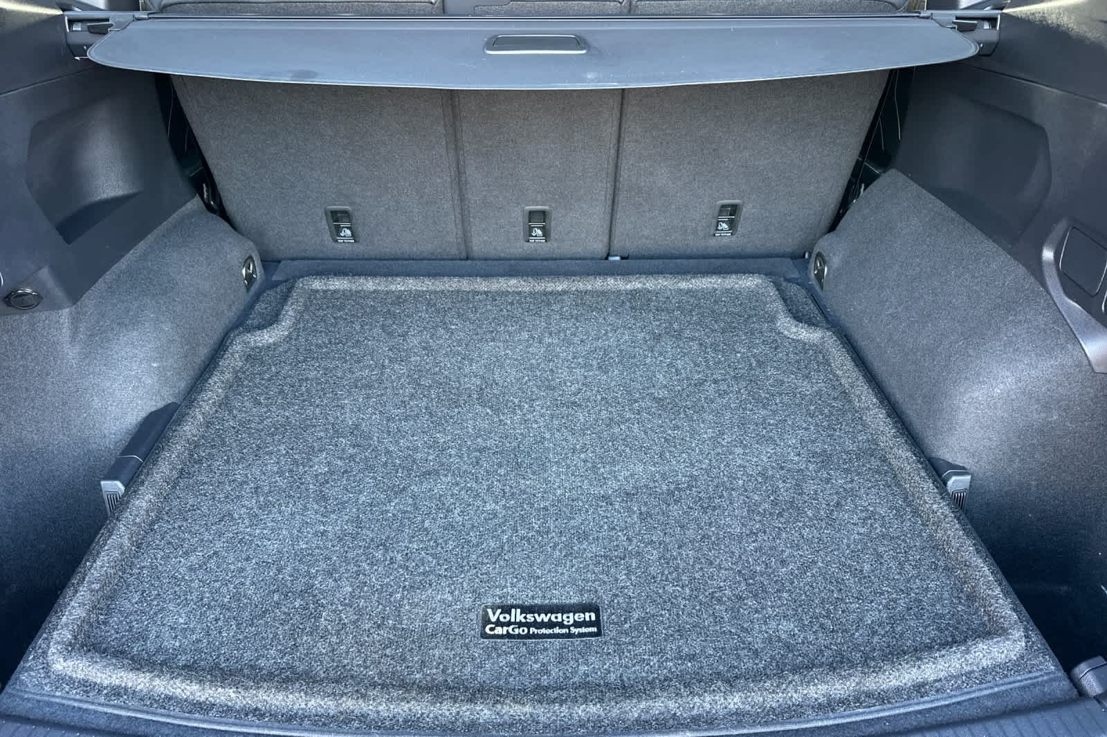 Thumbnail: 2023 Volkswagen Tiguan - 16