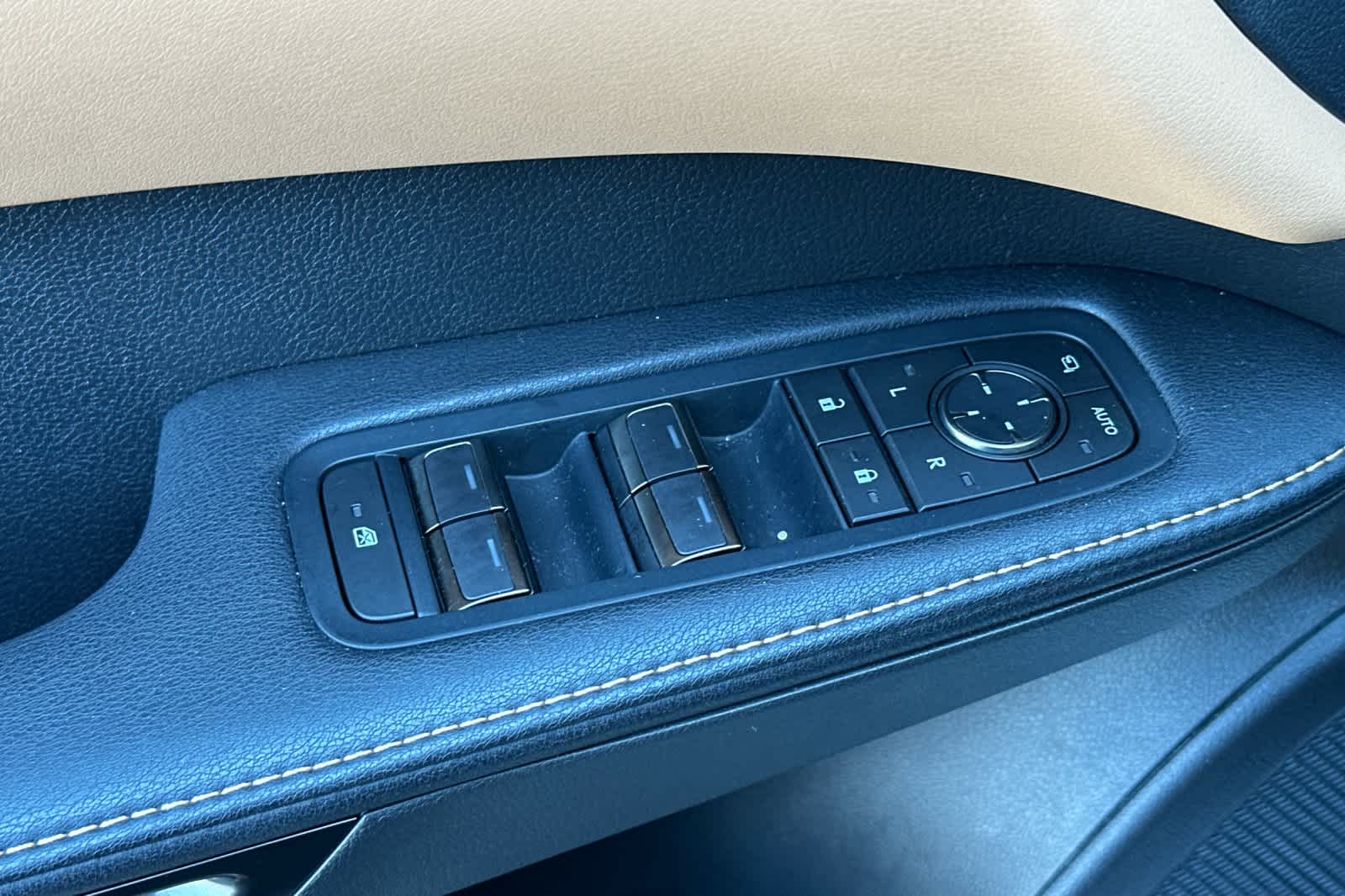 Thumbnail: 2024 Lexus RX - 13