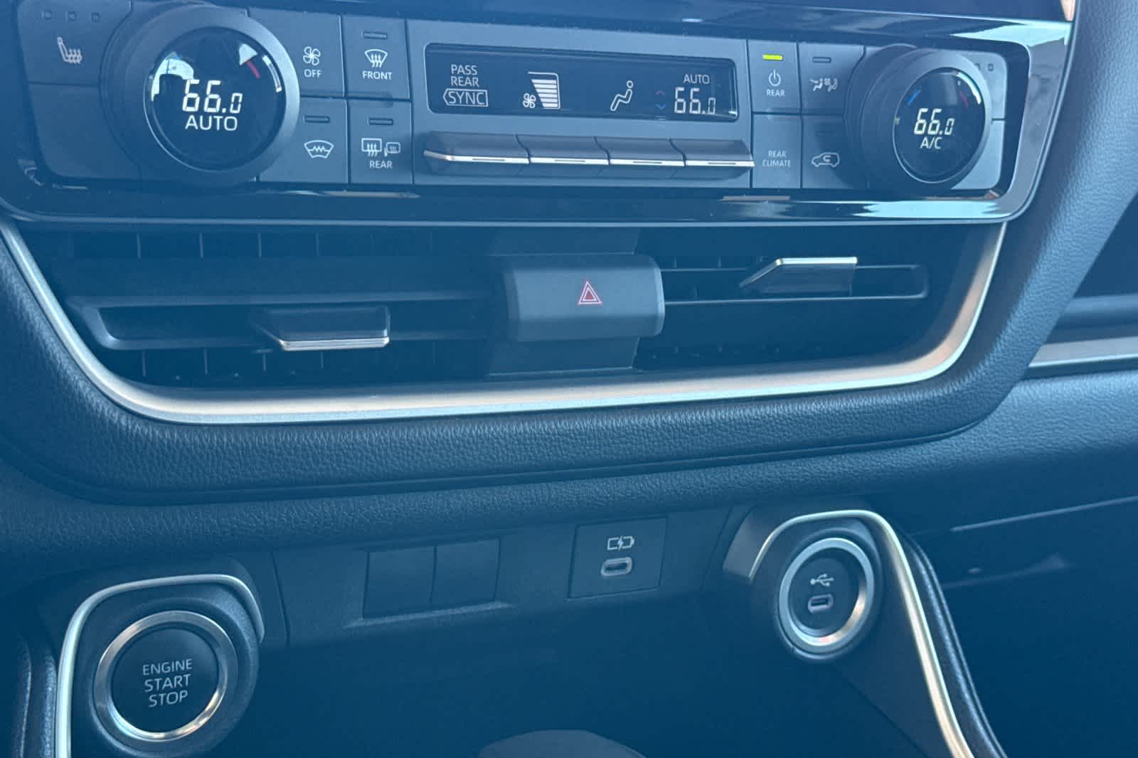 Thumbnail: 2025 Toyota Grand Highlander - 23