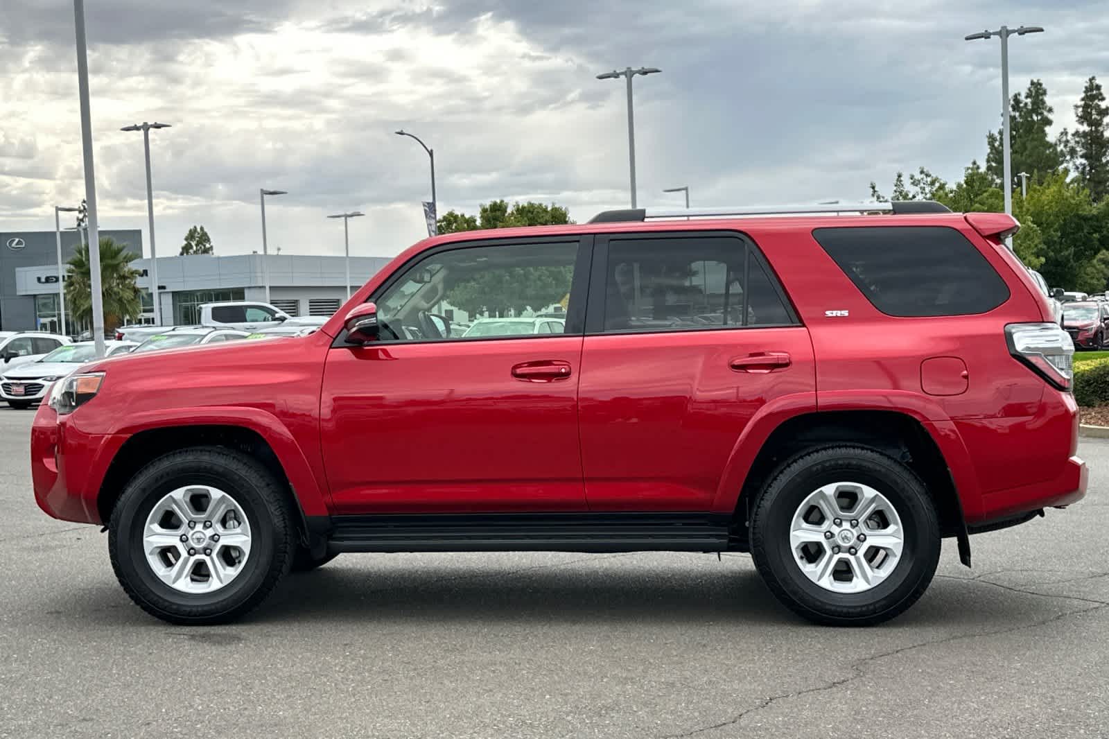 Thumbnail: 2022 Toyota 4Runner - 9