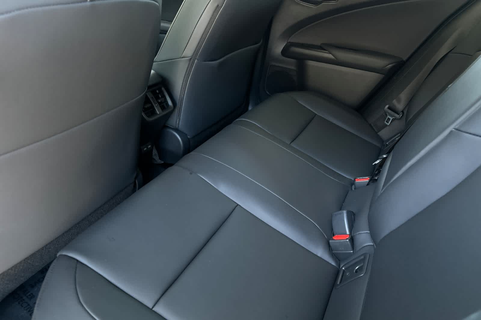 Thumbnail: 2026 Lexus UX - 4