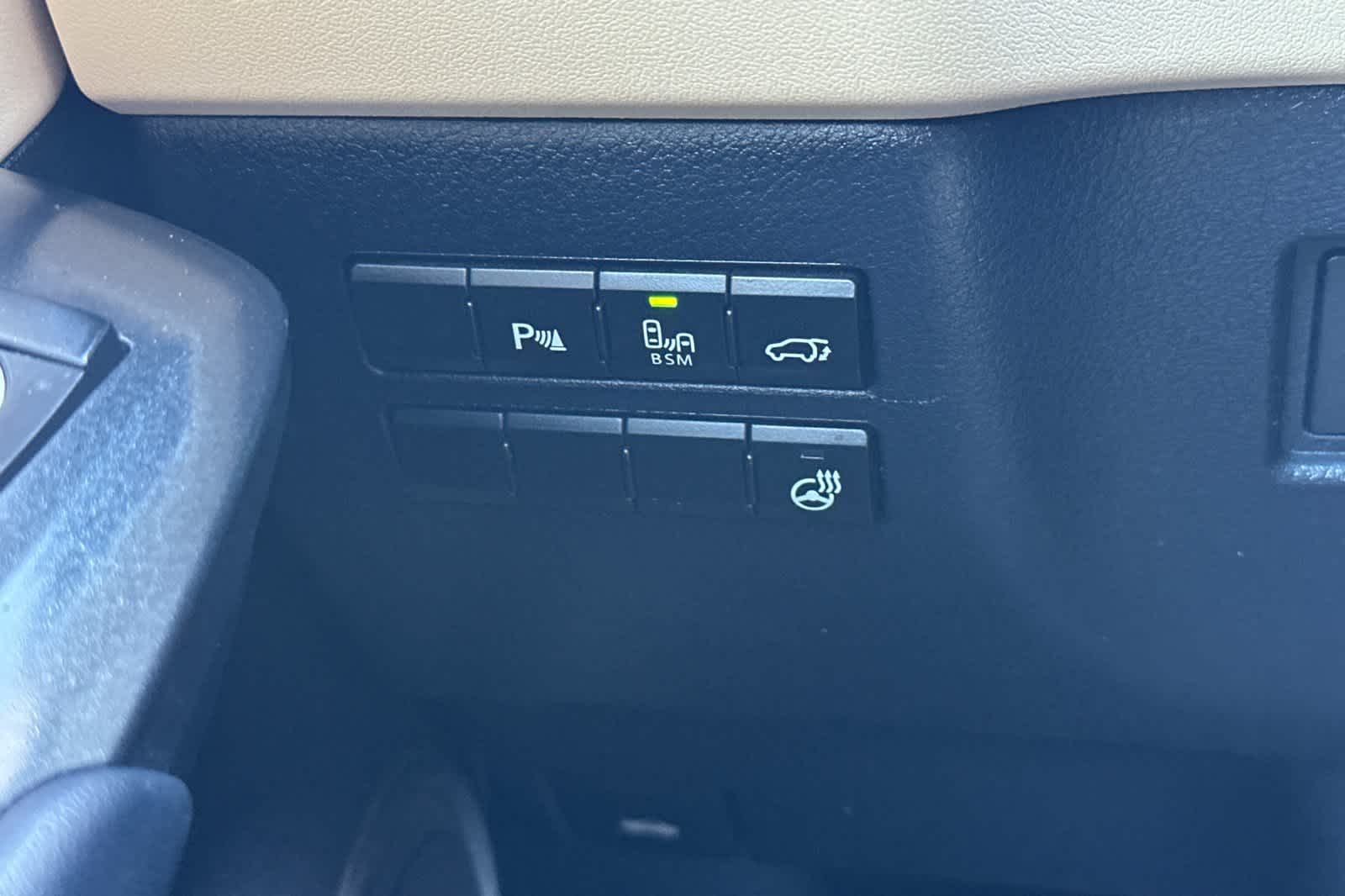 Thumbnail: 2016 Lexus NX - 31