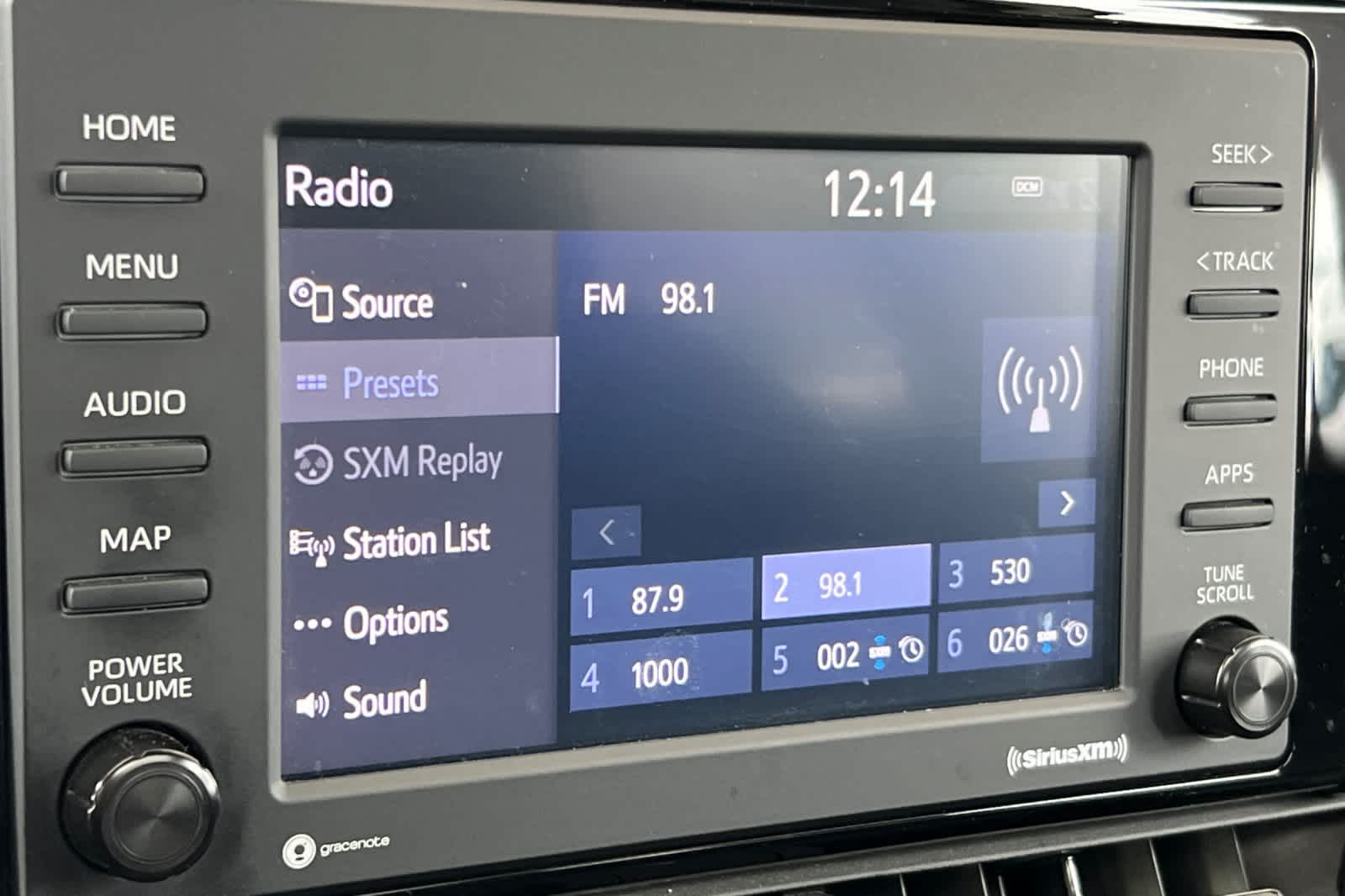 Thumbnail: 2021 Toyota RAV4 - 20
