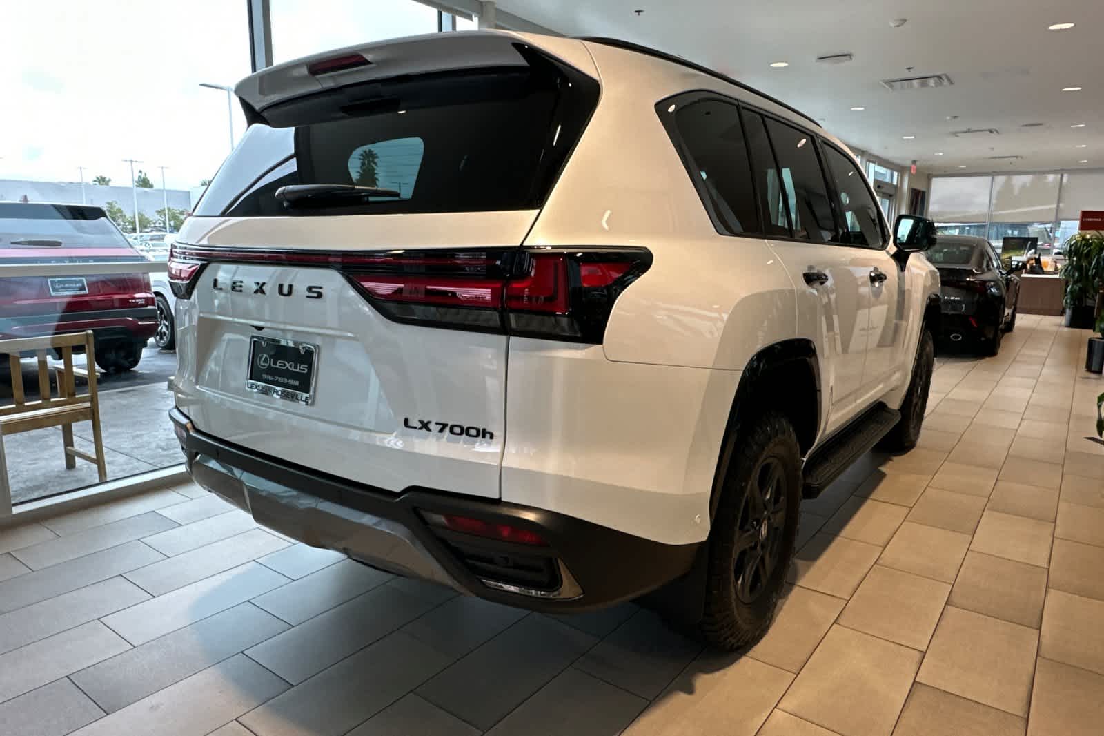 Thumbnail: 2025 Lexus LX - 2