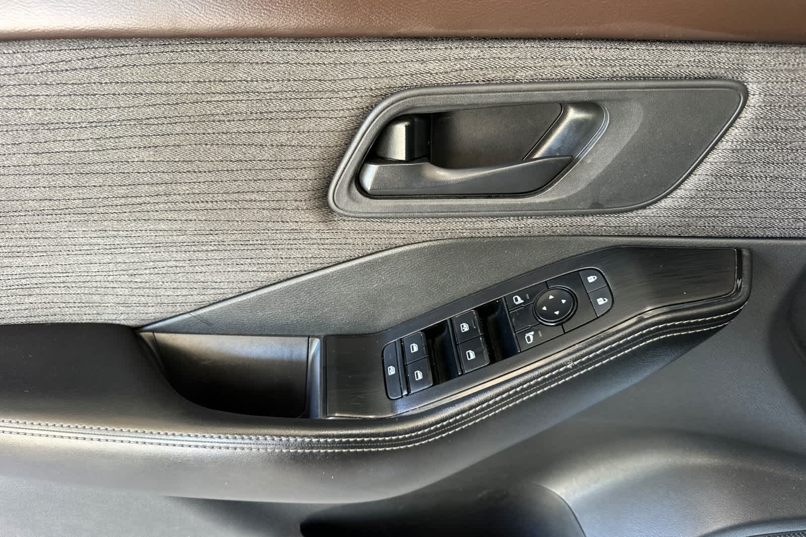 Thumbnail: 2021 Nissan Rogue - 12