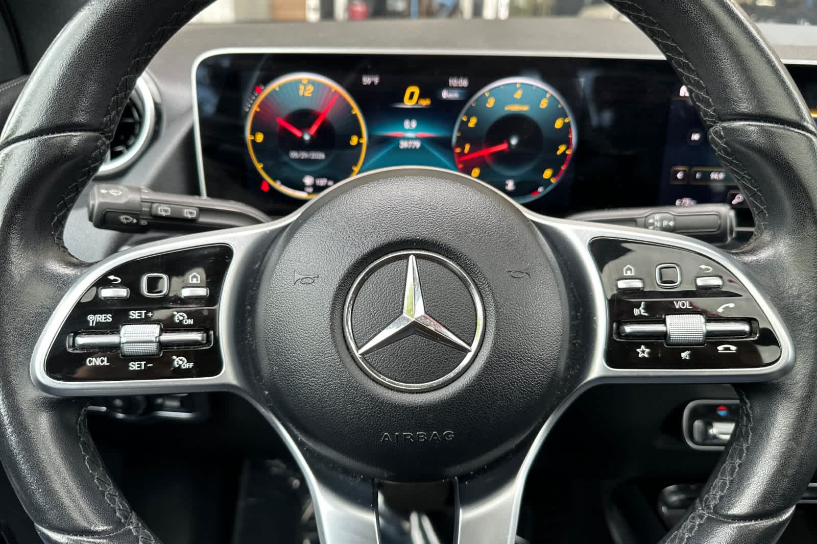 Thumbnail: 2021 Mercedes-Benz GLA - 24