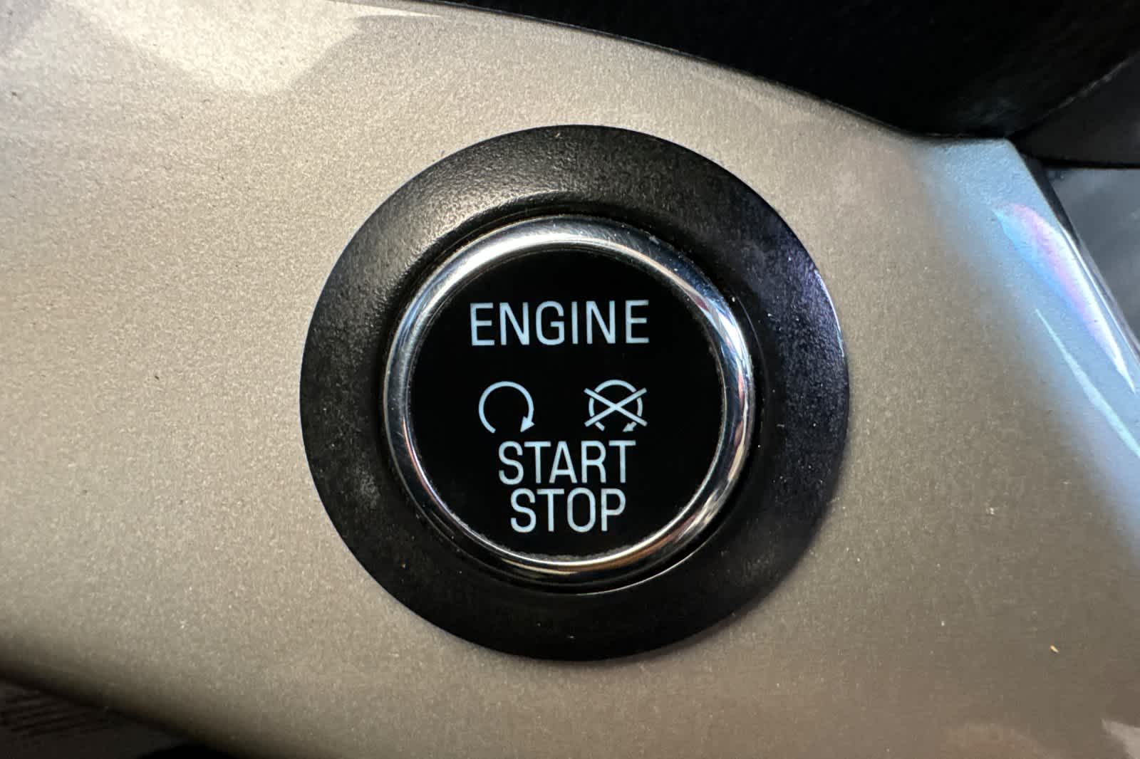 Thumbnail: 2015 Ford C-Max - 24