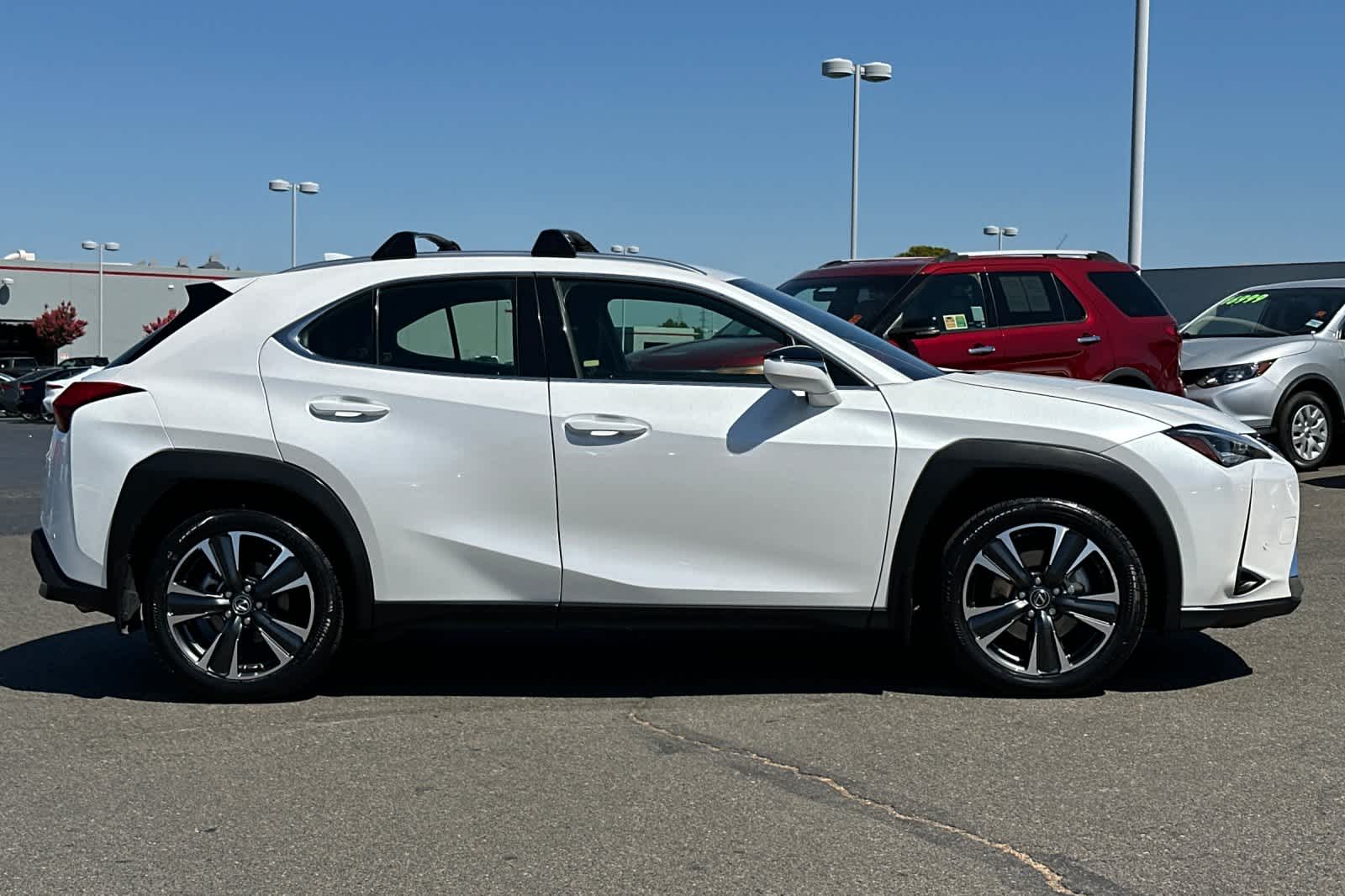 Thumbnail: 2022 Lexus UX - 6