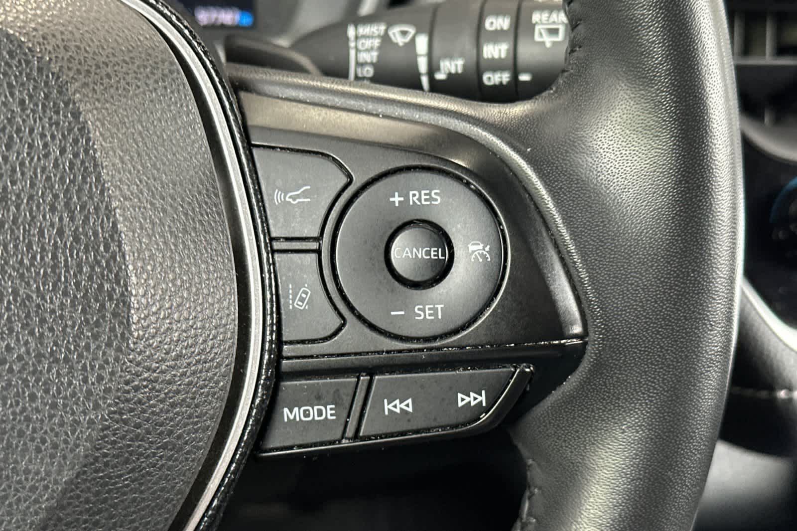 Thumbnail: 2021 Toyota Corolla - 26