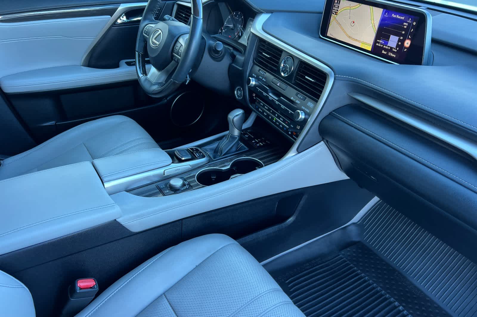 Thumbnail: 2019 Lexus RX - 17