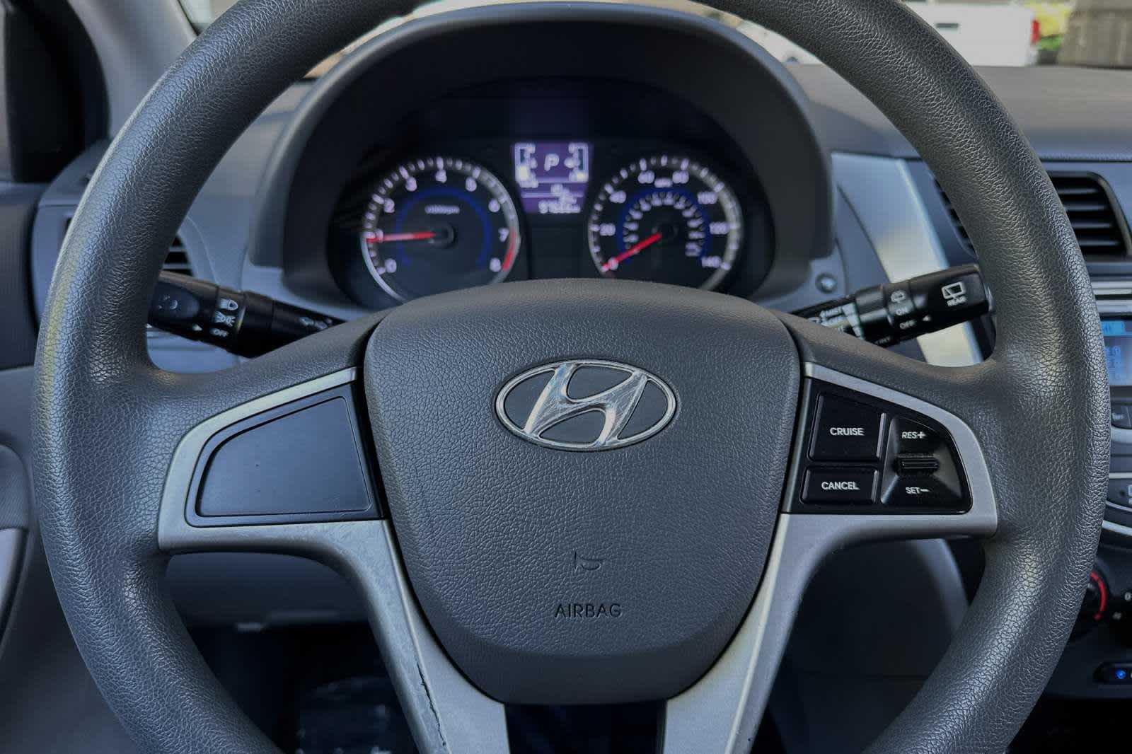 2015 Hyundai Accent GS 22