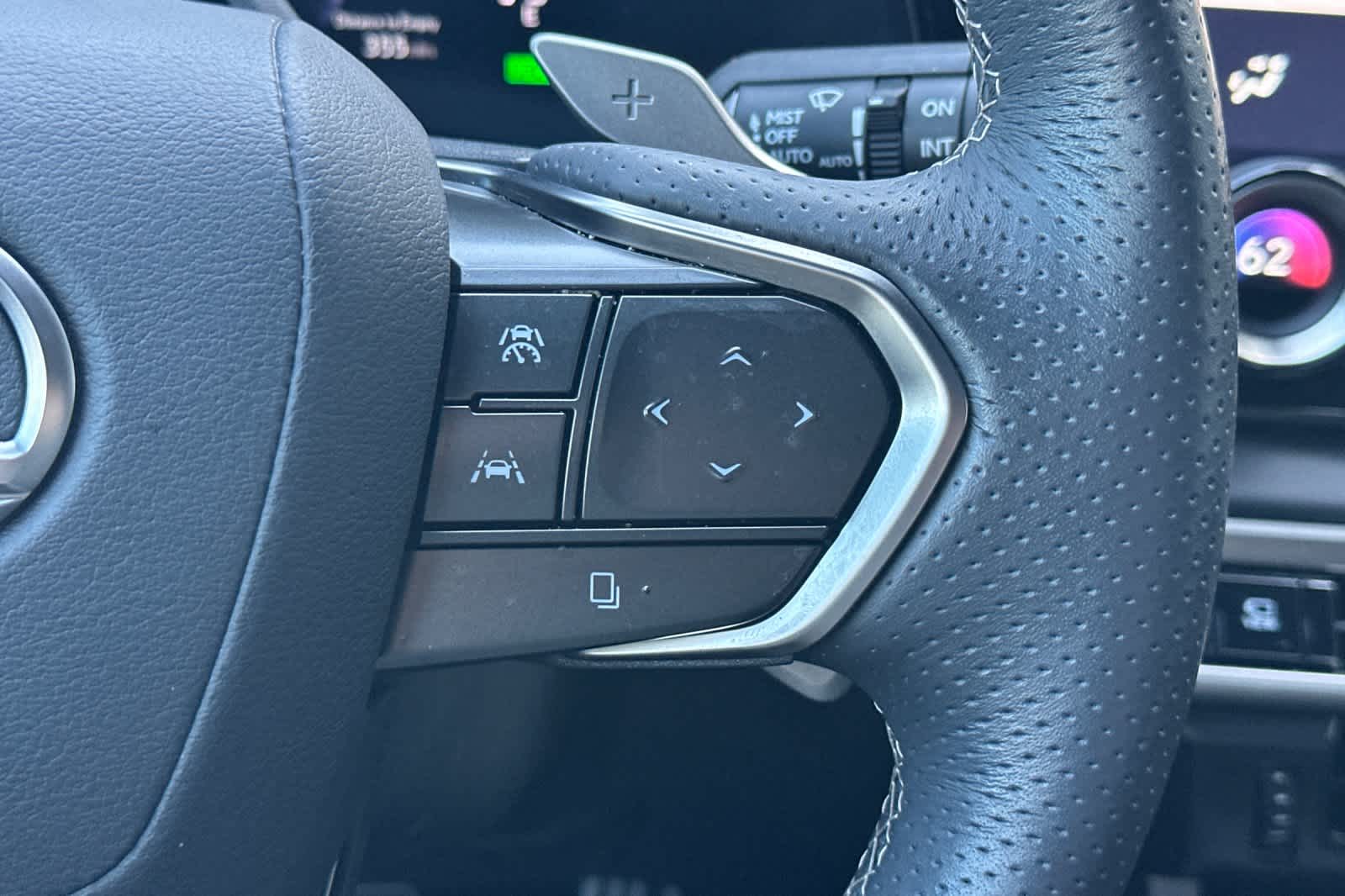 Thumbnail: 2024 Lexus RX - 29