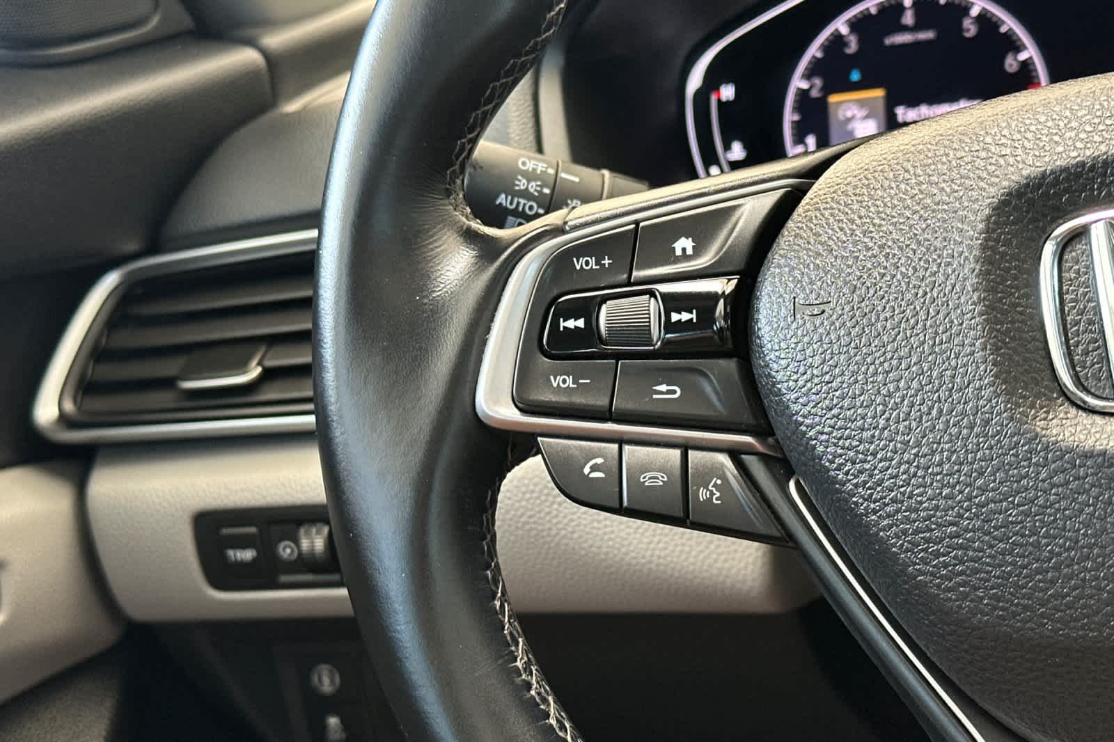 Thumbnail: 2018 Honda Accord - 25