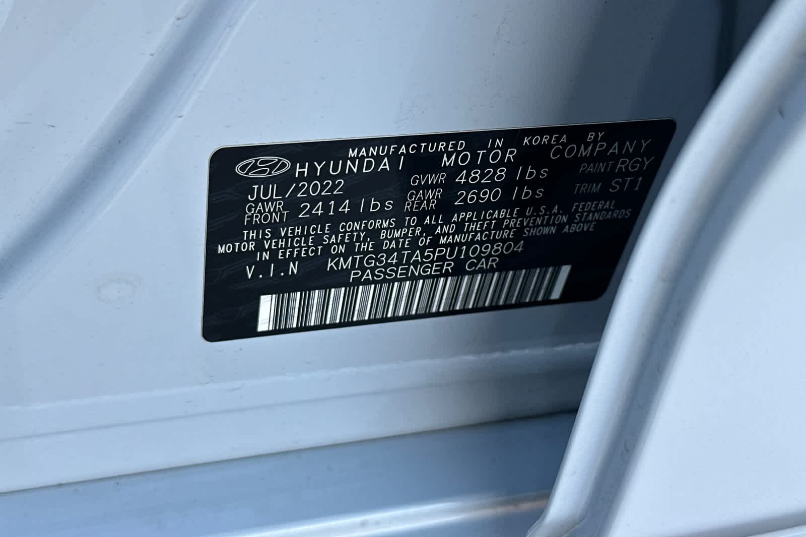 Thumbnail: 2023 Genesis G70 - 34