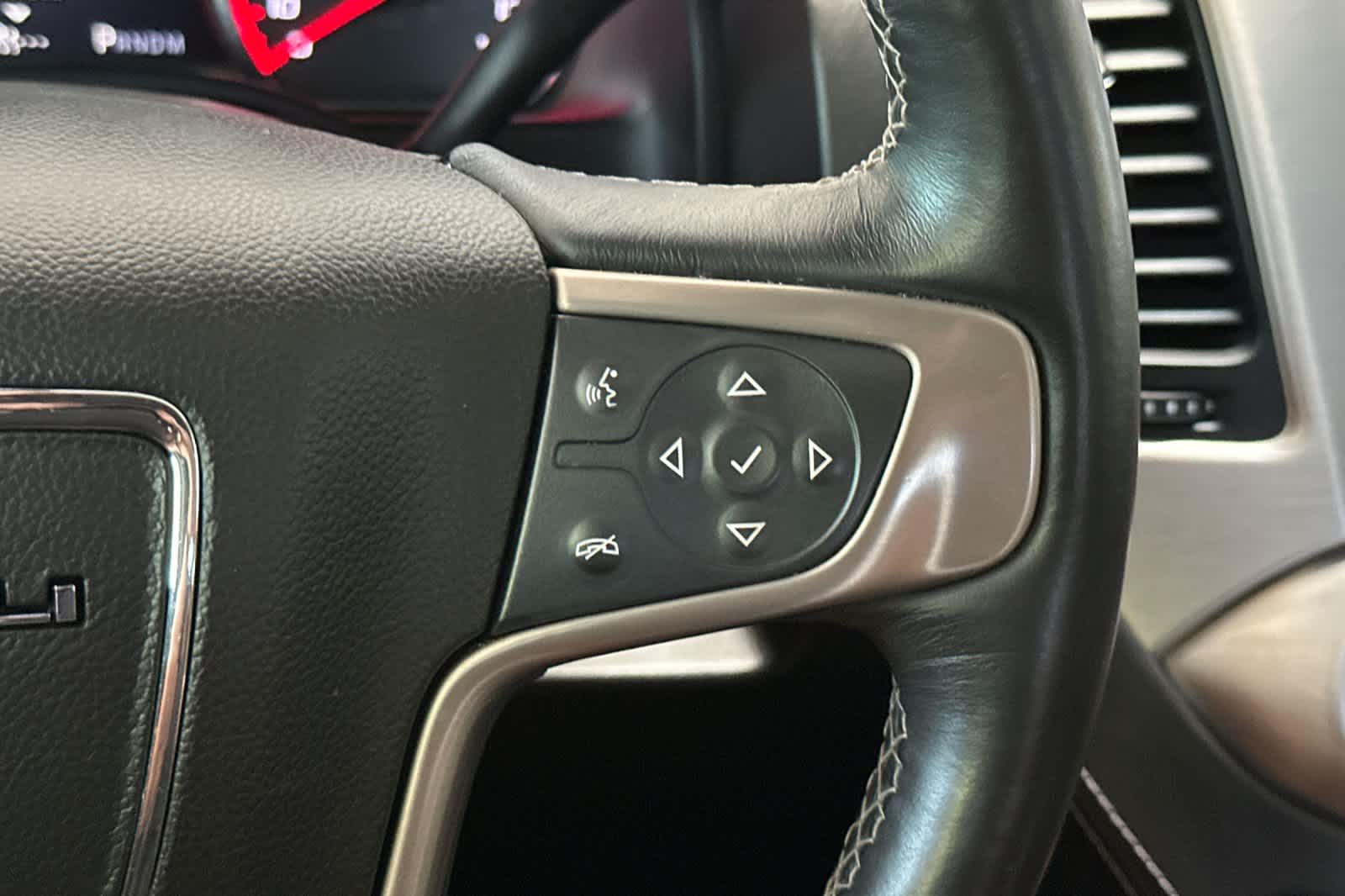 Thumbnail: 2015 GMC Yukon - 30
