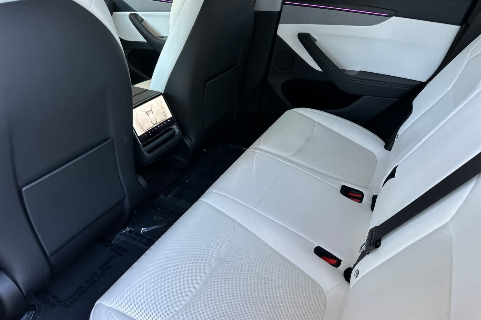 Thumbnail: 2026 Tesla Model Y - 4