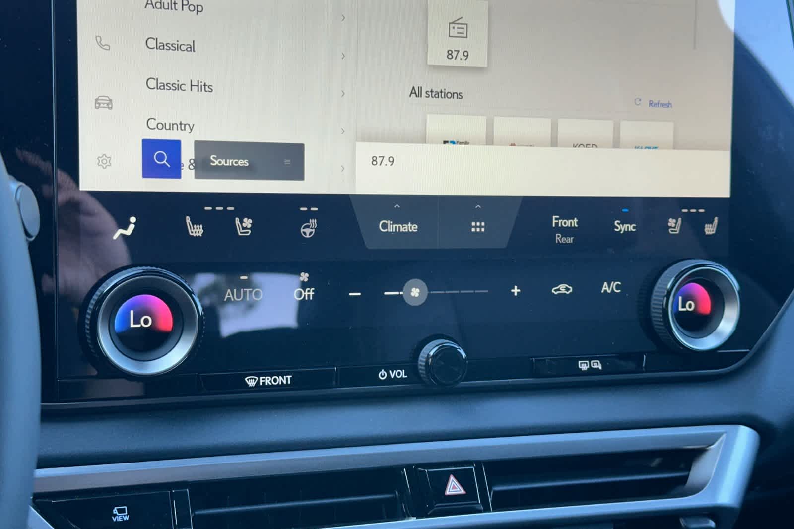 Thumbnail: 2025 Lexus RX - 22