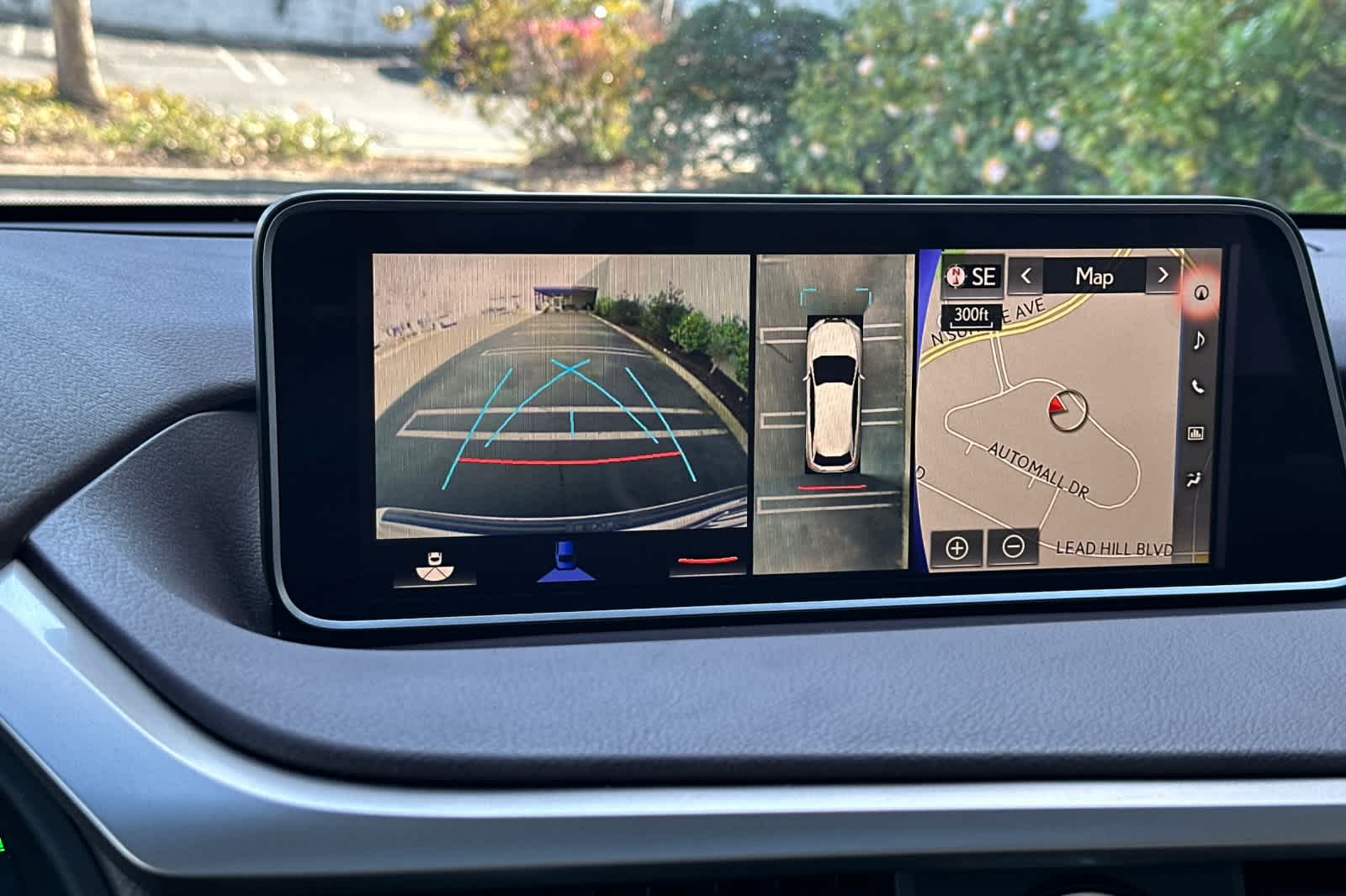 Thumbnail: 2017 Lexus RX - 22