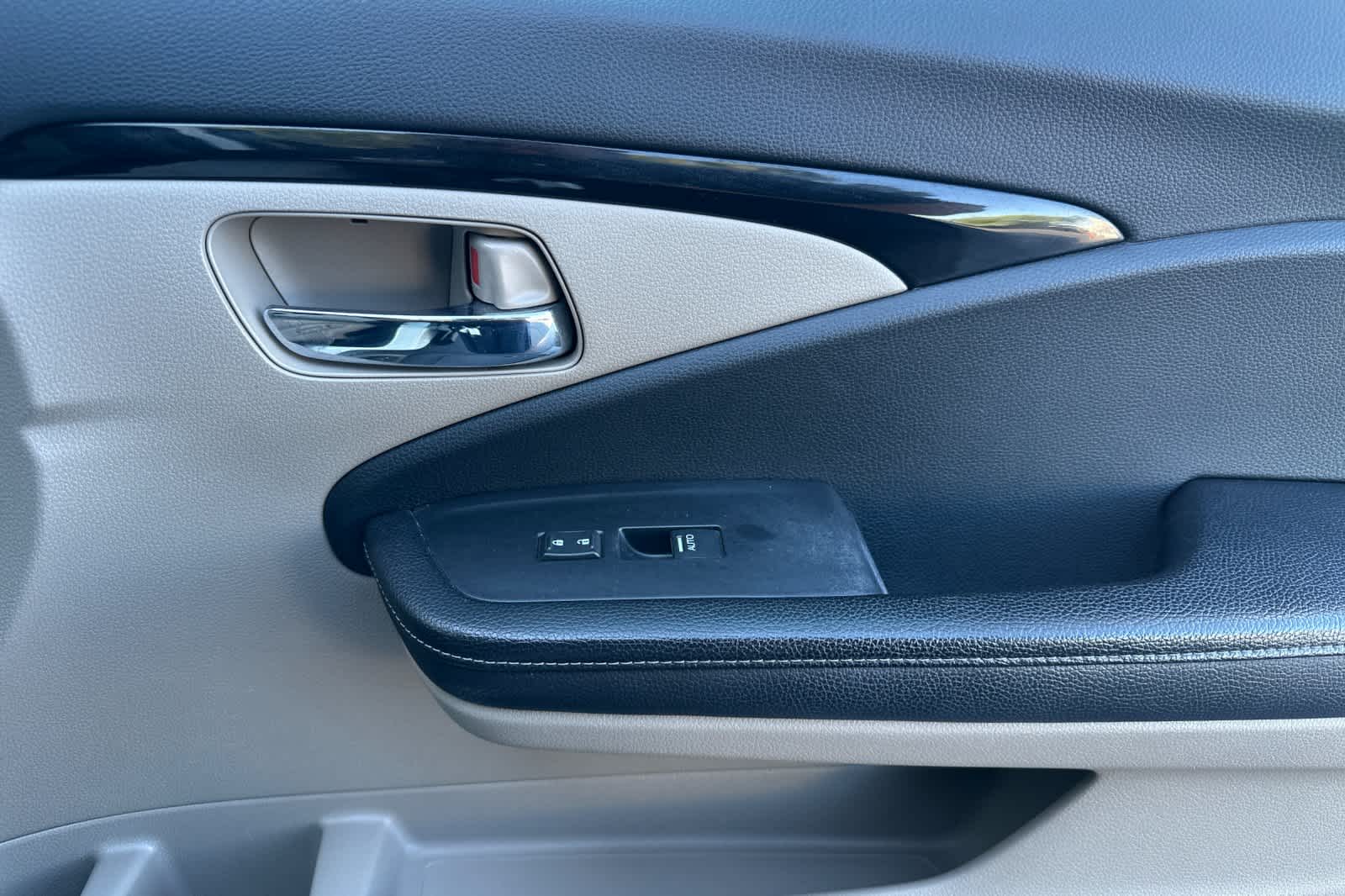 Thumbnail: 2018 Honda Ridgeline - 18