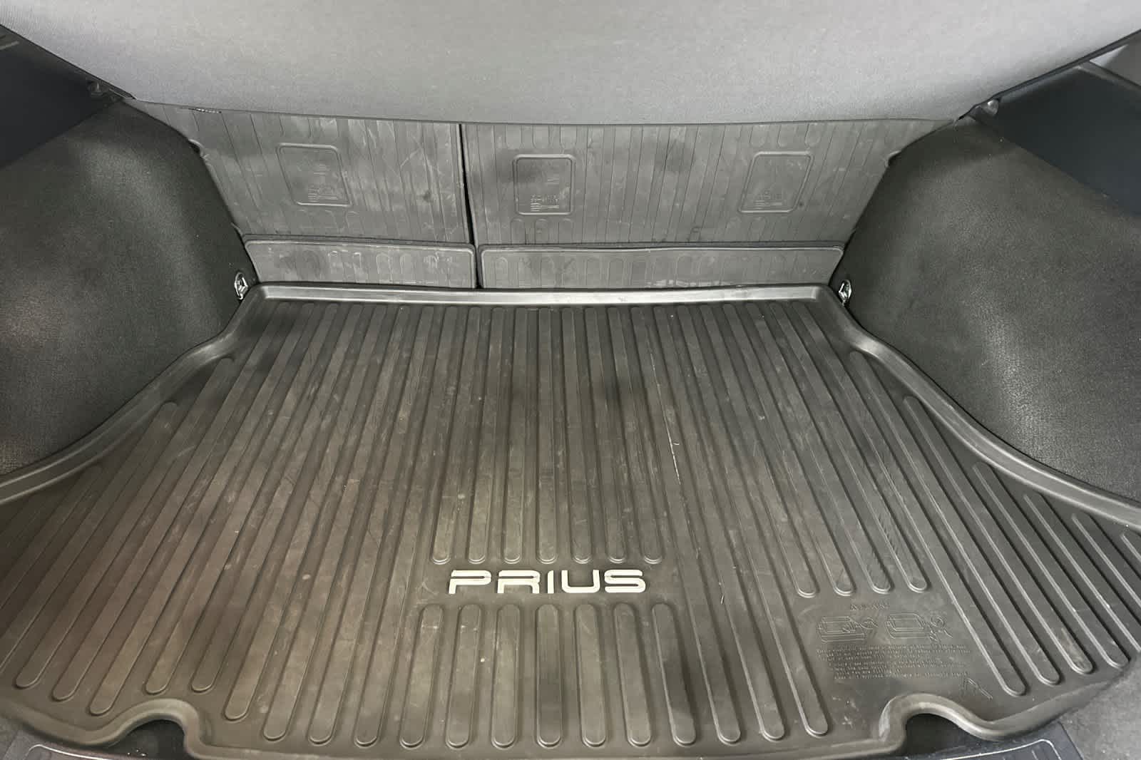 Thumbnail: 2016 Toyota Prius - 15