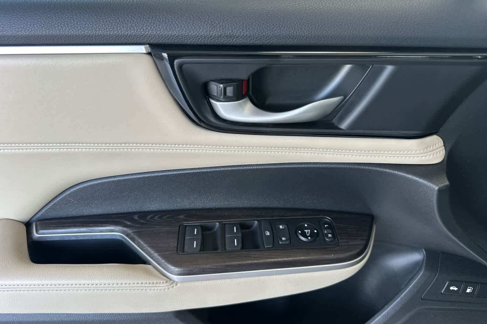 2018 Honda Clarity  12