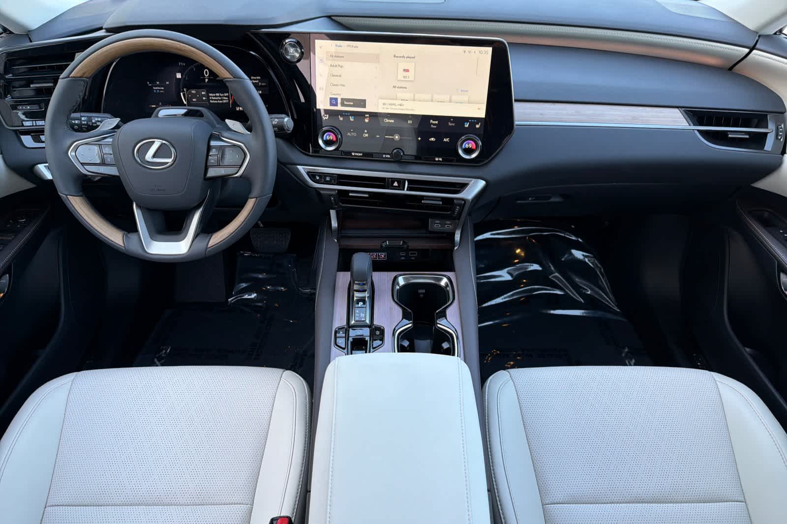 Thumbnail: 2026 Lexus RX - 3