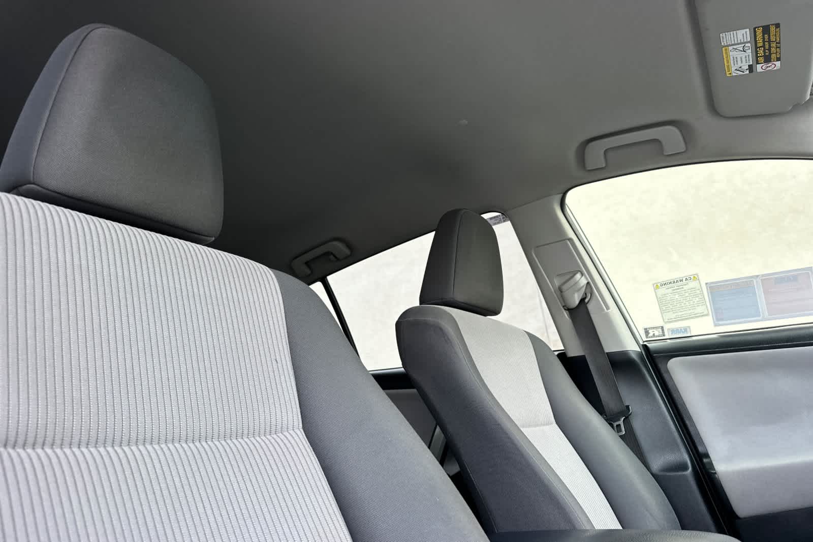 Thumbnail: 2015 Toyota RAV4 - 17