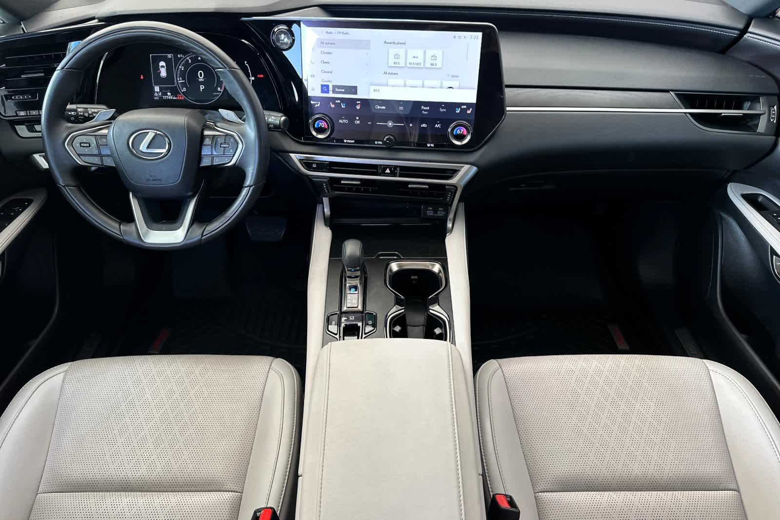 Thumbnail: 2024 Lexus RX - 3