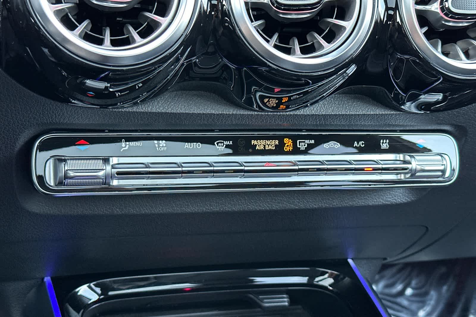 Thumbnail: 2023 Mercedes-Benz EQB - 24