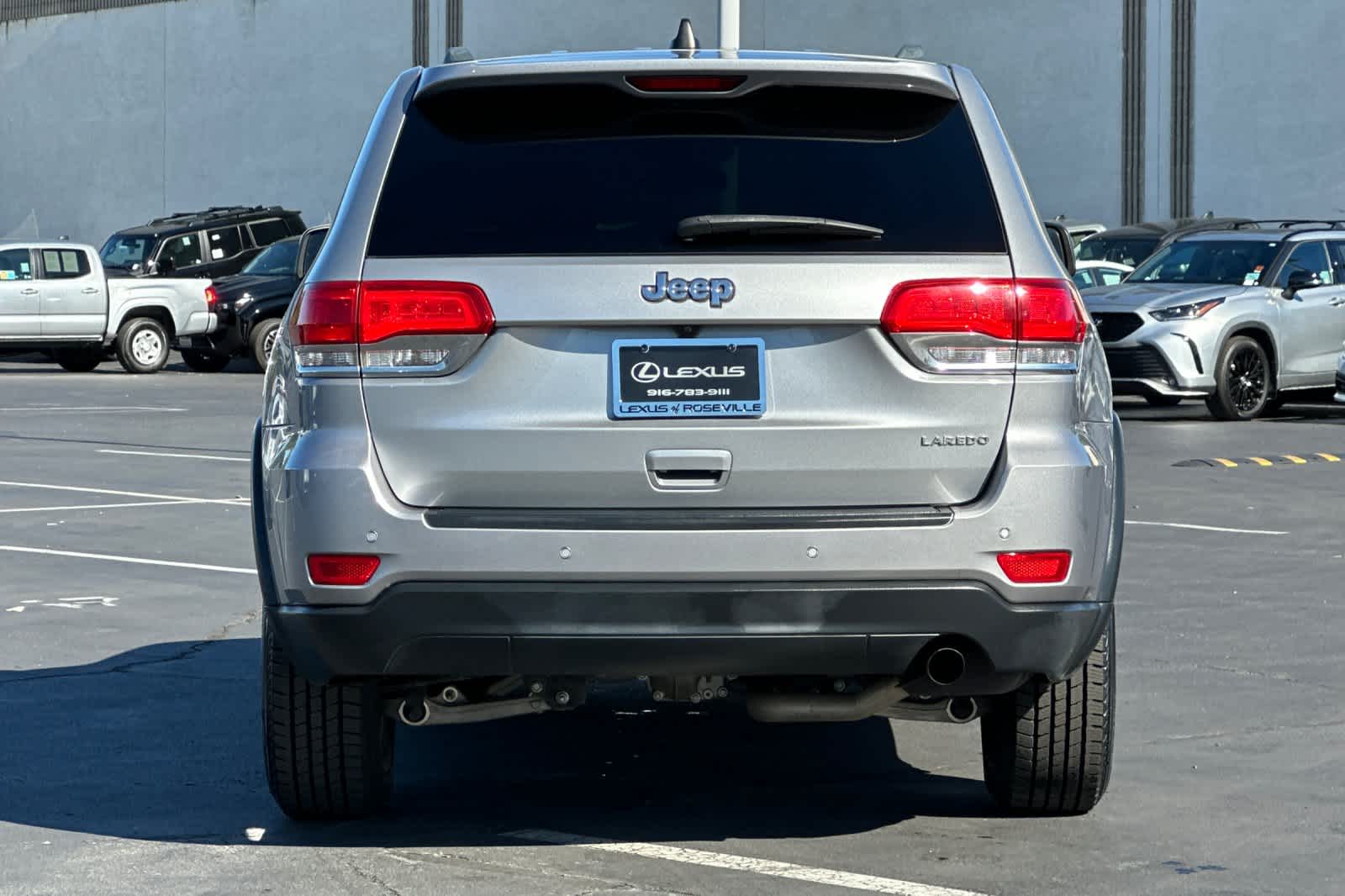 Thumbnail: 2018 Jeep Grand Cherokee - 8