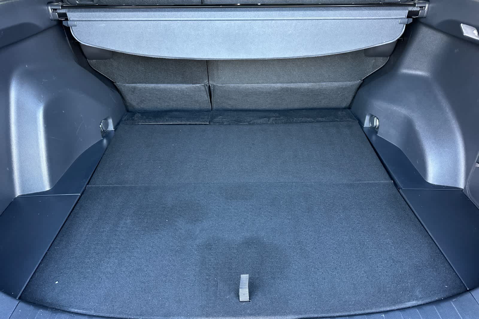 Thumbnail: 2020 Toyota RAV4 - 16